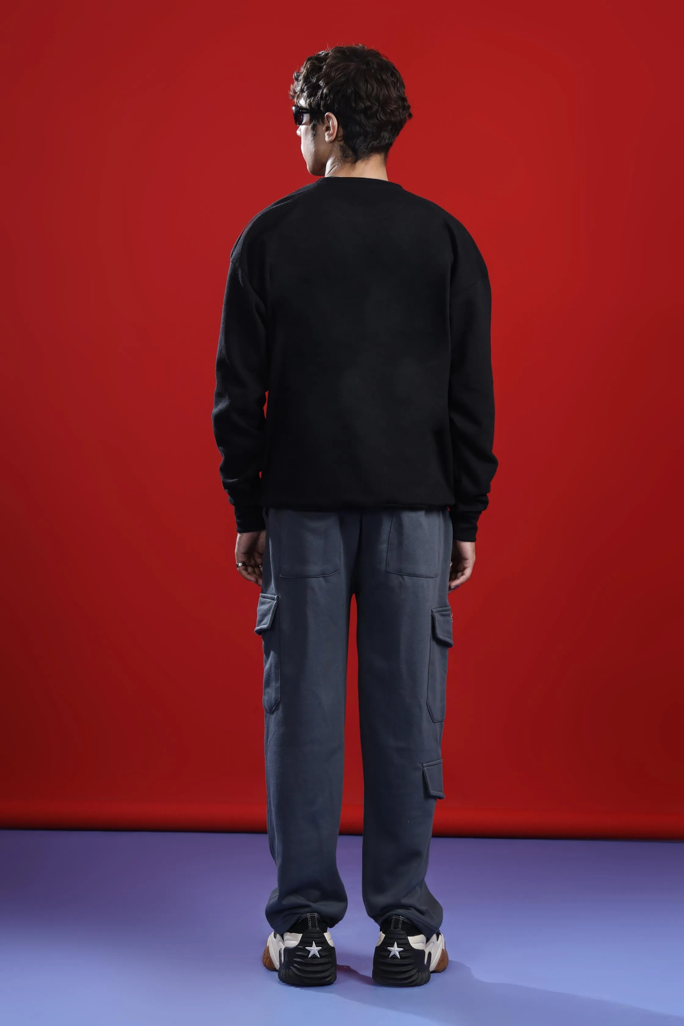 BLACK OVERSIZED BASIC SWEATSHIRT