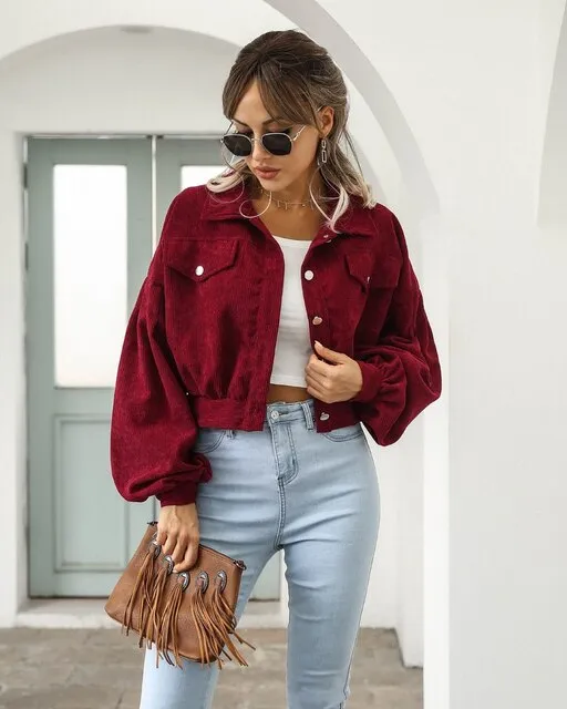 Isabella - modieus cropped jasje van corduroy met lantaarnmouwen